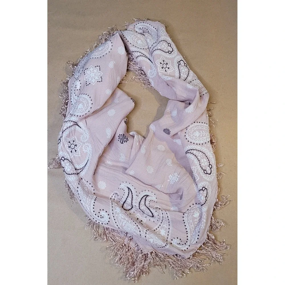 Women's Triangle Bandana Scarf Pink‎ with Paisley Print Lightweight Wrap Boho